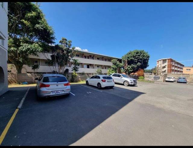 1 BEDROOM APARTMENT TO LET IN BULWER